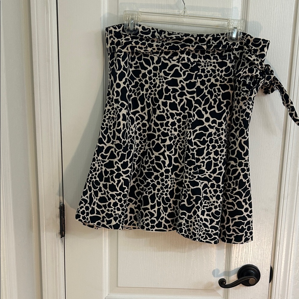 Merona Black and Cream A-Line Skirt